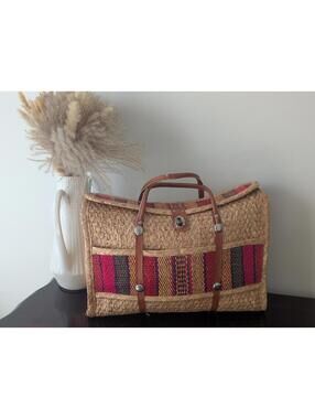 Vintage Woven Straw Boho Beach Picnic Tote Basket Bag 1960s-1970s Mexican Vtg